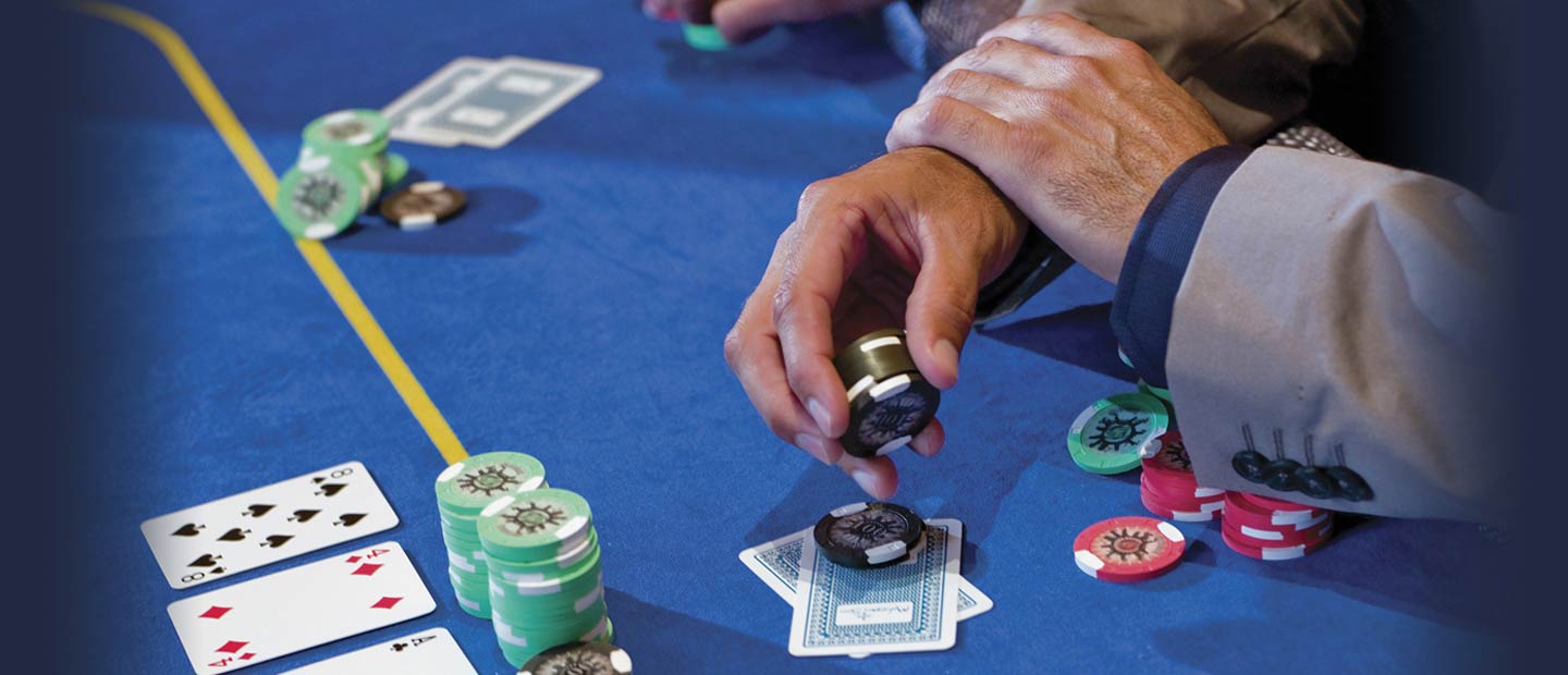 Азартная игра песня. Спортивный Покер. Вабанк Покер. Покер рабочий стол. Японские азартные игры фото.